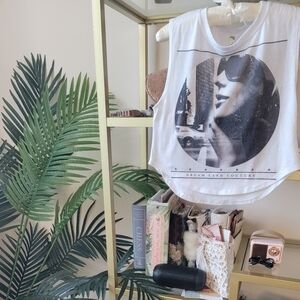 NYC Fashion 90s Muscle Tee - Size Small